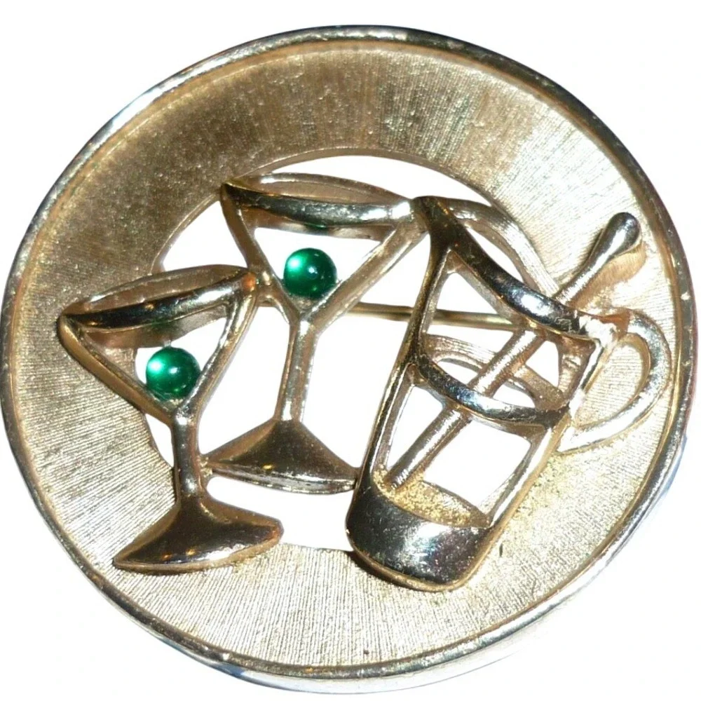 Vtg Mid Century Gold Tone Cocktail Martini Brooch Green Olive Rhinestone Pin